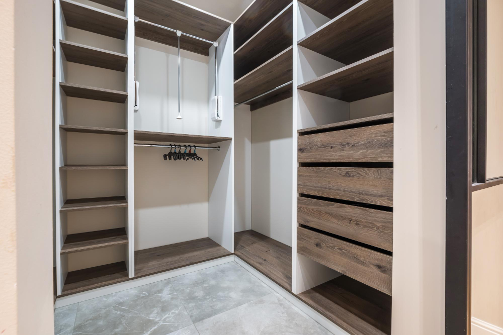 Custom Closet Installation Ideas for Better Home Organization